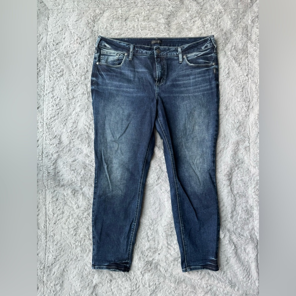 Silver jeans Elyse skinny dark wash 36/27